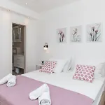 Scenic Elegant With Pool فيلة تروغير